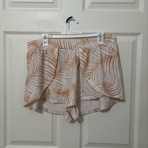 Roxy High Waist Tan Leaf Print Shorts